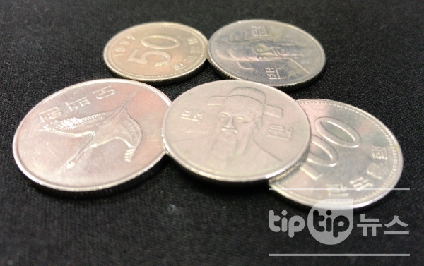 한국은행은 5월 한달간 '범국민 동전교환 운동'을 실시한다.